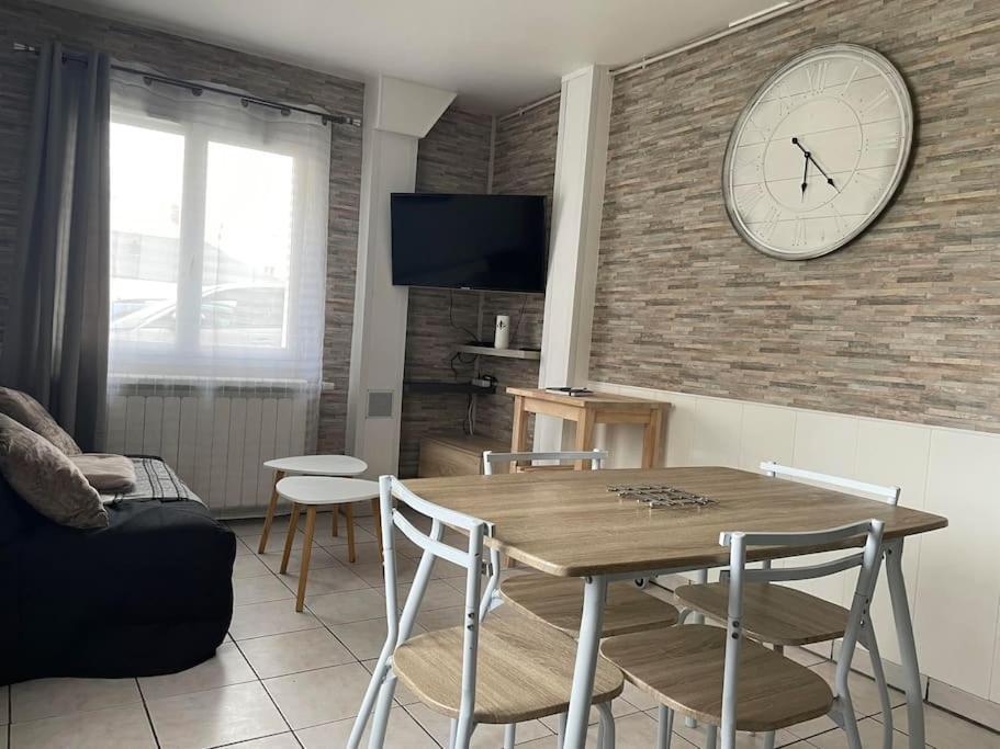 Apartmán Le Tem Au Coeur De Fécamp Exteriér fotografie